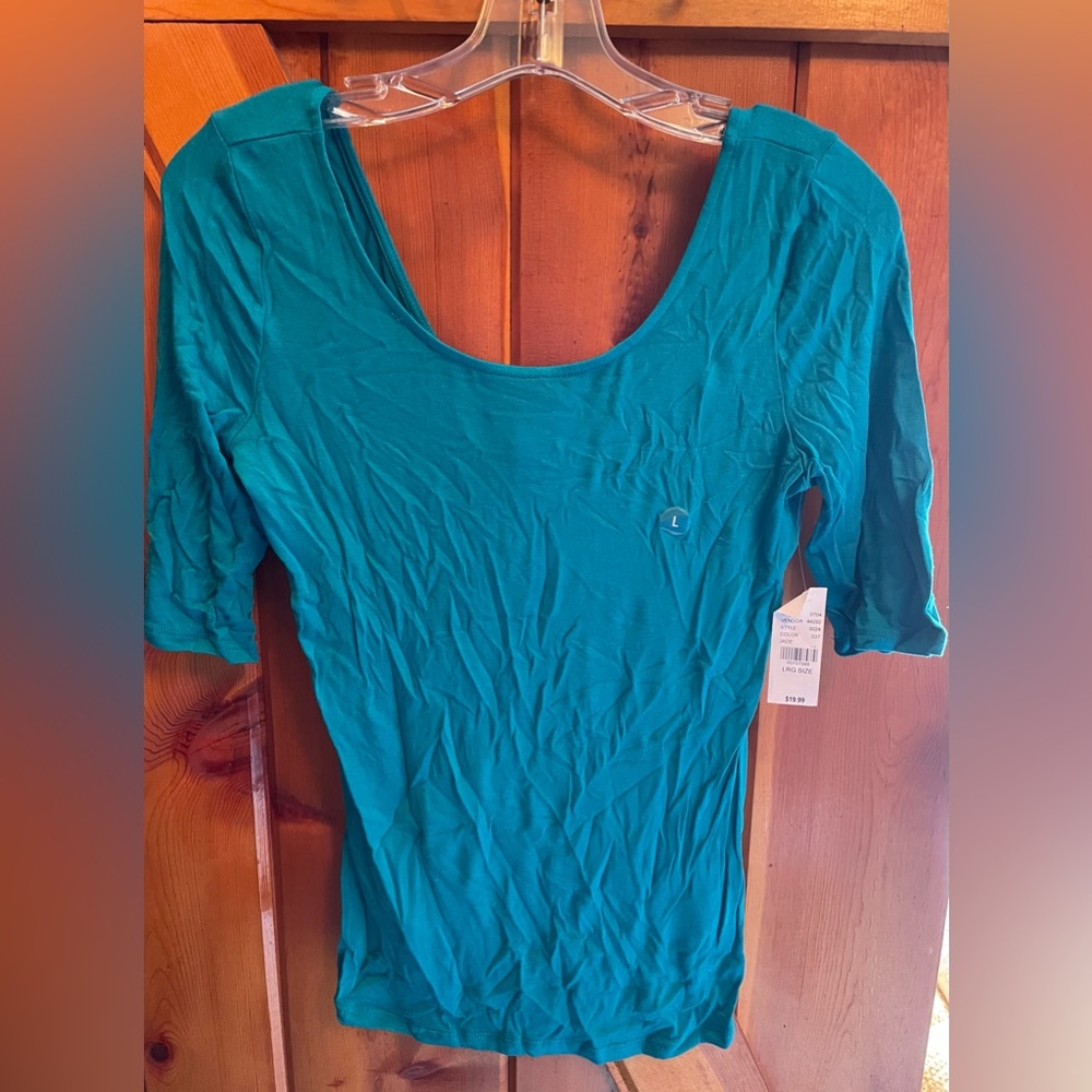 Kirra PAC Sun women’s top/blouse. Large. Blue. New with tags.